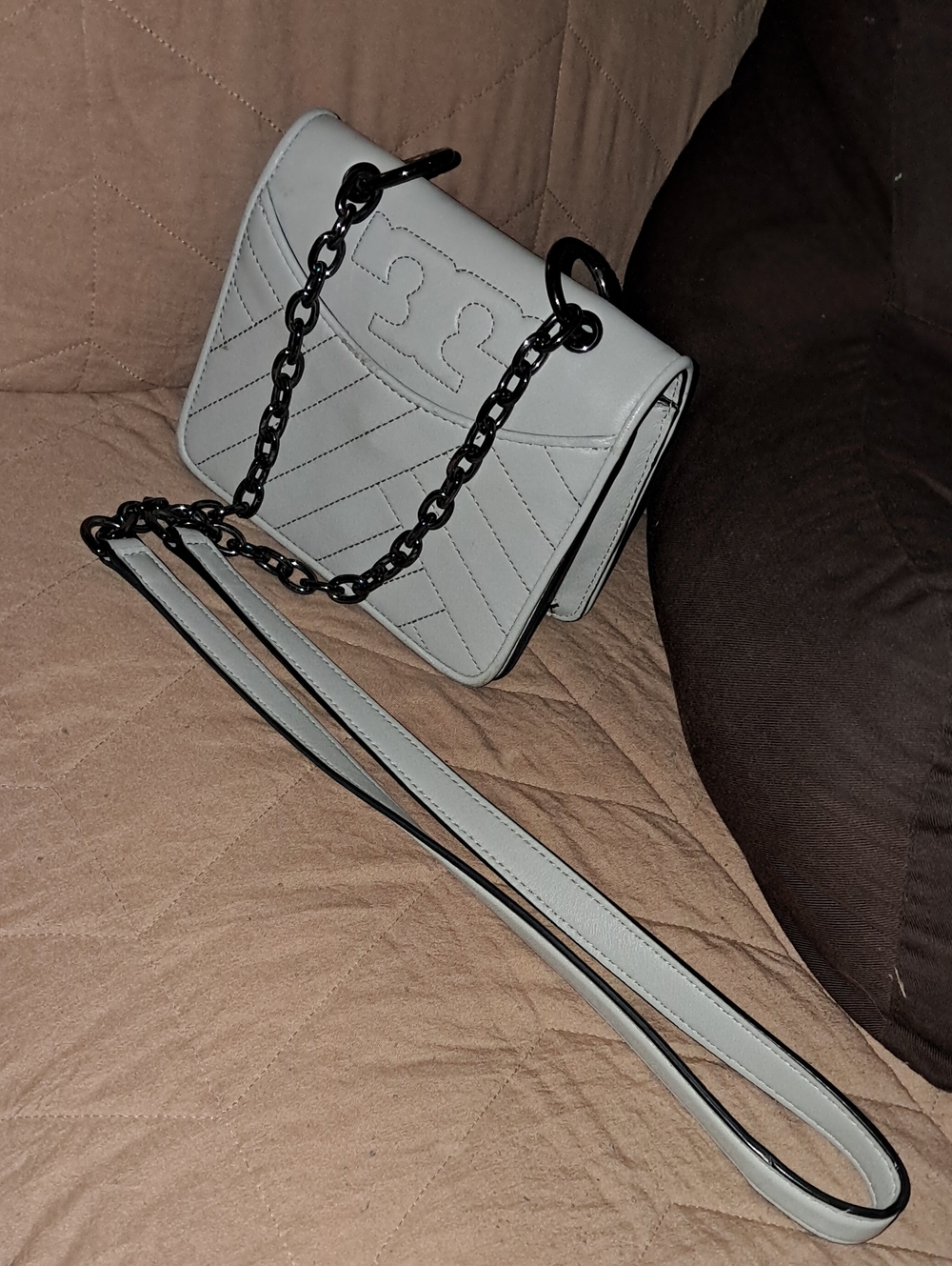 Tory Burch Quilted Light Gray Leather Crossbody Bag - Picture 6 of 6
